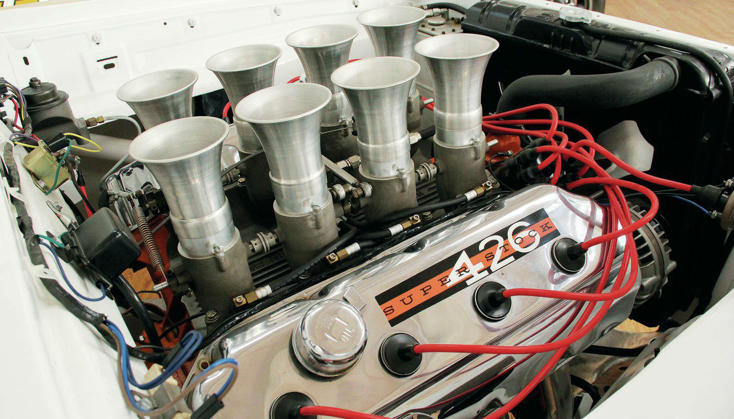 426-hemi-super-stock-engine.jpg