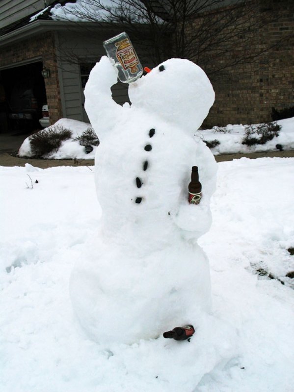 Drinking-Snowman-Funny-Picture.jpg