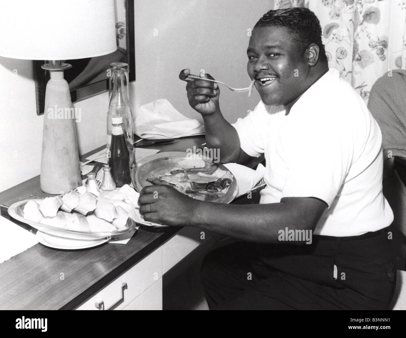 fats-domino-us-rock-pianist-B3NNN1.jpg