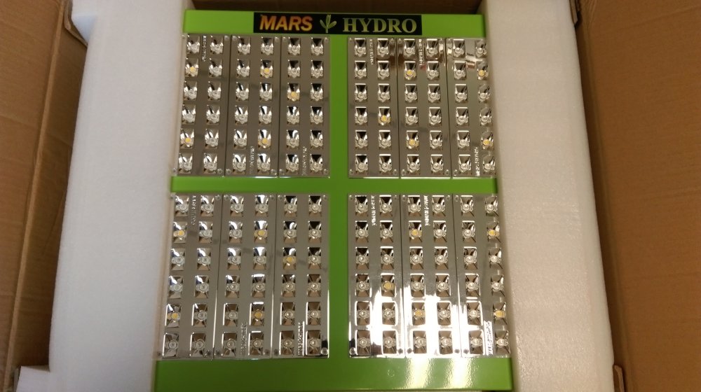 Mars Hydro - Light (Reflector 192) & Tent (120x120x200) (6).jpg