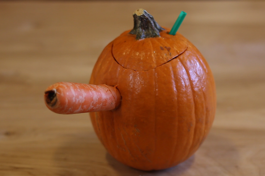 Pumpkin-Smoking-Pipe-920W.png