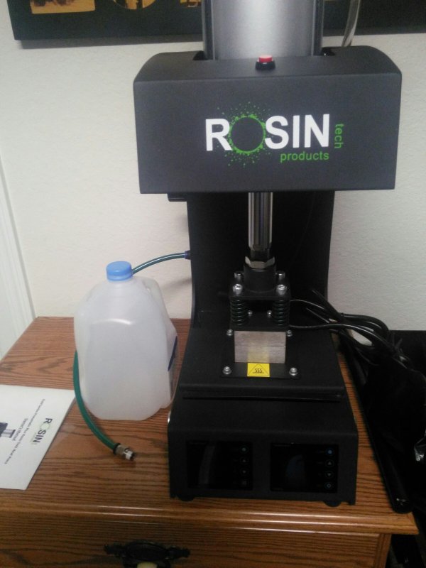 rosin press 1.jpg