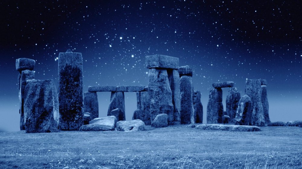 Stonehenge Winter Solstice ~ 'Spirits of the Sacred Groove' - YouTube.jpg