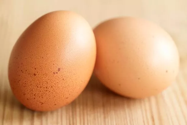 Two-brown-eggs.jpg